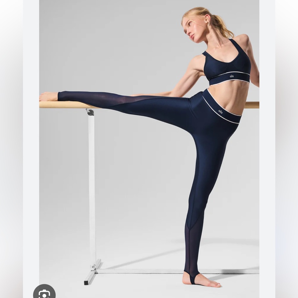 Airlift Mesh High-Waist Darling Stirrup Legging - Navy
